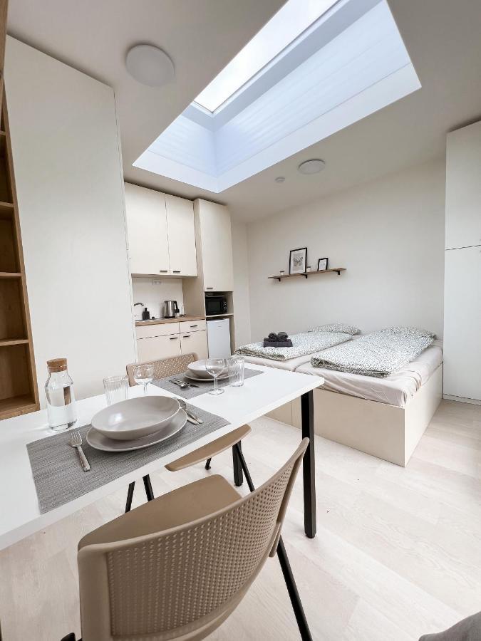Celestial Apartments Брно Экстерьер фото